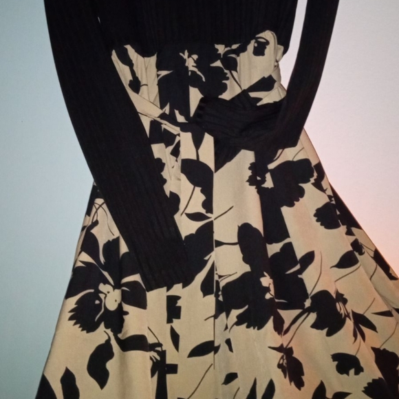 Exquisite Floor Length Dress - Picture 11 of 15